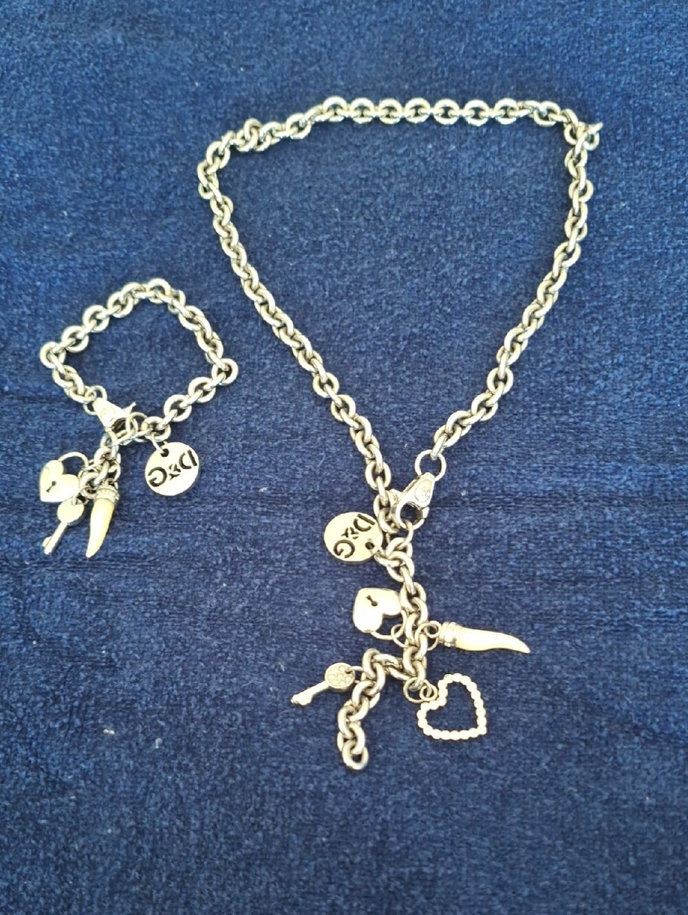 D & G Necklace and Bracelet Set